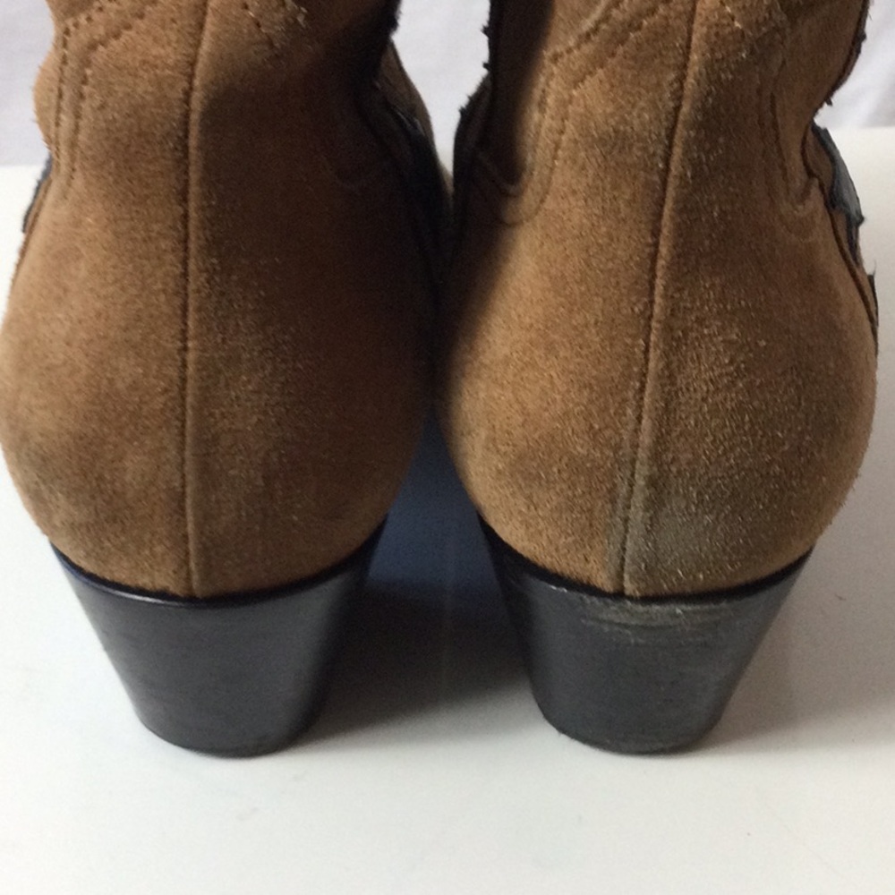 Saint Laurent Tan Suede Boots with Black Leather Star Accents - Picture 7 of 13